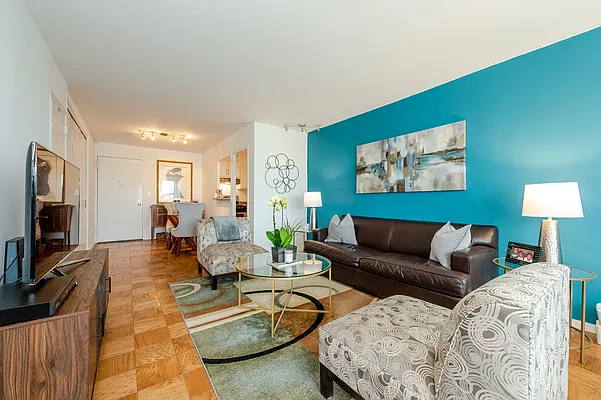 Rented by SBNY RE | media 25