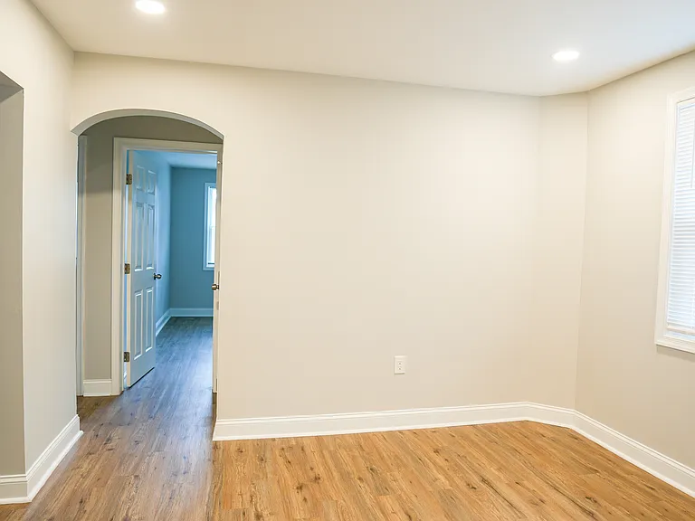 2205 Southern Ave — Photo 3