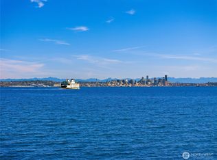 4452 Rockaway Beach Rd NE, Bainbridge Island, WA 98110