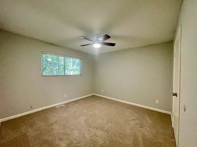 D2 Shepherd Ln — Photo 5