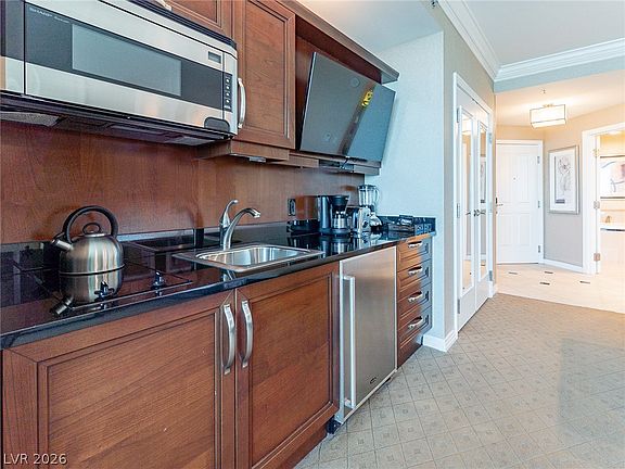 3rd image of 135 Harmon Ave #2104