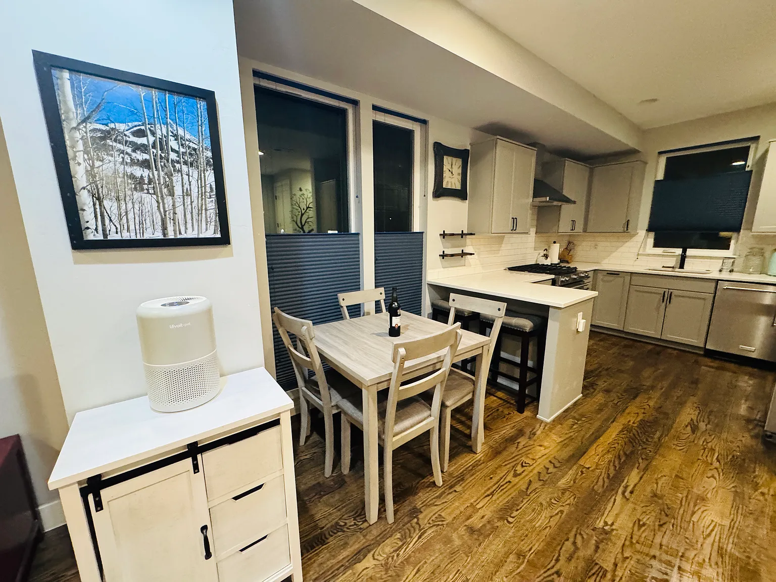 2 bed, 1245 sqft, $3,100 — Photo 3
