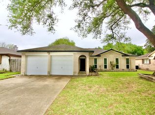 9422 Claridge Dr, Houston, TX 77031