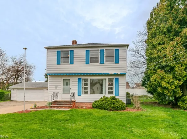 30545 Willow Ln, Eastlake, OH 44095