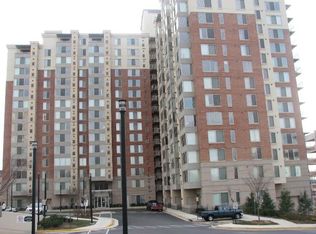 2039 Gallows Rd, Vienna, VA 22182