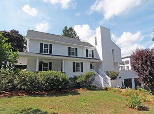 2243 Massachusetts Ave, Lexington, MA 02420