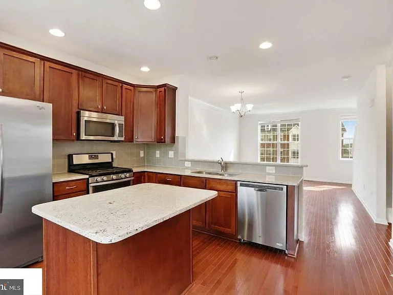 43140 Whelplehill Ter — Photo 4