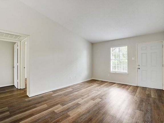 3rd image of 1105 Uta Blvd #102