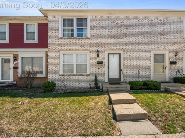 2775 W Seaton Circuit, Warren, MI 48091