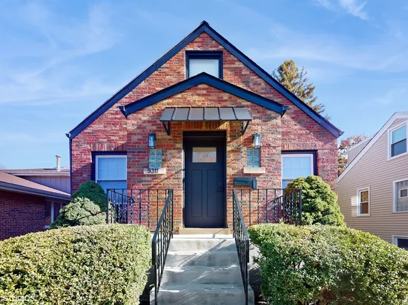 9311 S Richmond Ave, Evergreen Park, IL 60805