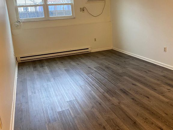 4th image of 632 S Fawn St #2