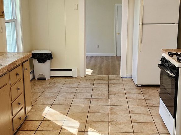 3rd image of 188 South St APT 2B
