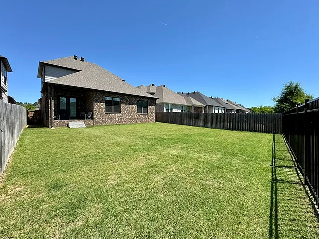 2979 W Sauter Ln — Photo 34