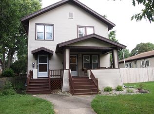 511 W Washington St #UPSTAIRS, Champaign, IL 61820
