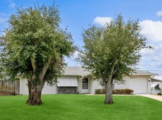 2328 NE 16th Ct, Jensen Beach, FL 34957