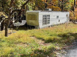 122 Tribes Dr, Shohola, PA 18458