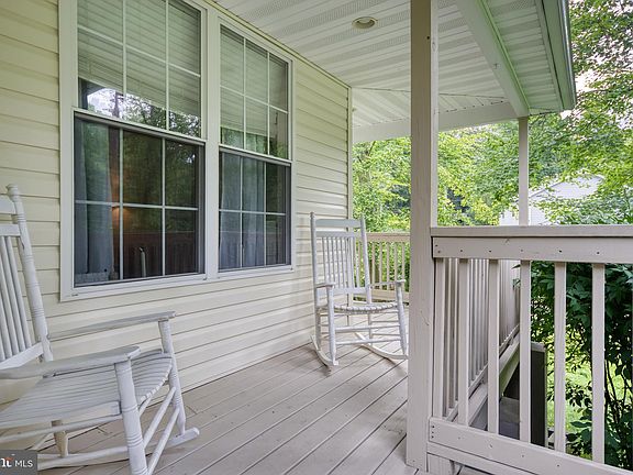 5th image of 4 Beechwood Ln