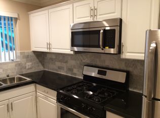 436 S Oakhurst Dr, Beverly Hills, CA 90212