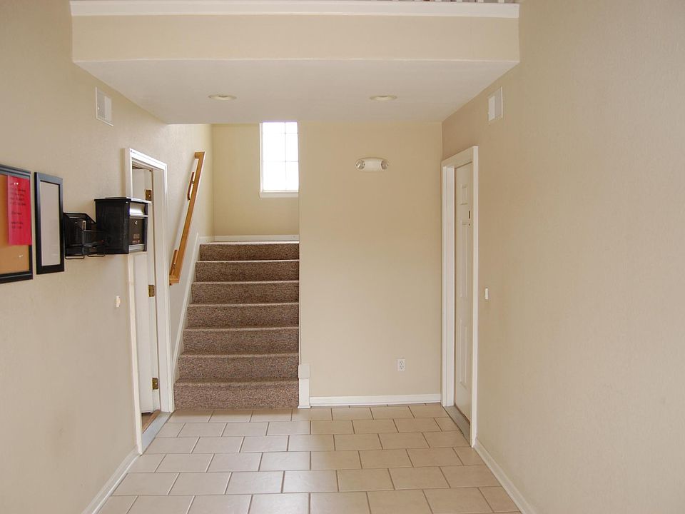 2nd image of 16008 Prairie Way