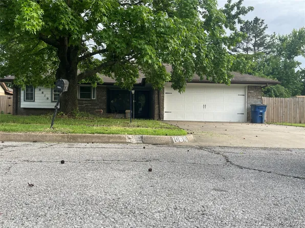 10810 E 25th Pl, Tulsa, OK 74129