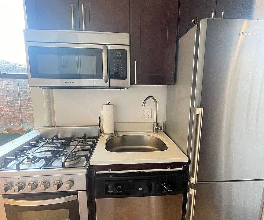 1st image of 120 Macdougal St APT 15