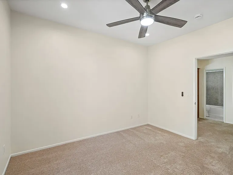 23609 Del Monte Dr #299 — Photo 19