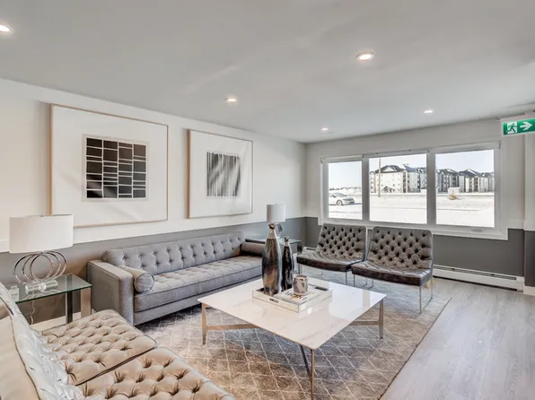 500 Tower Lane Dr SW, Airdrie, AB T4B 2K8