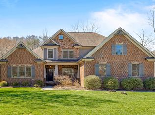 1 Ives Lake Rd, Signal Mountain, TN 37377