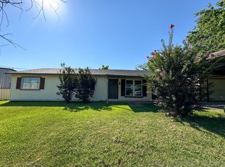 1204 S McKinley Ave, Calera, OK 74730