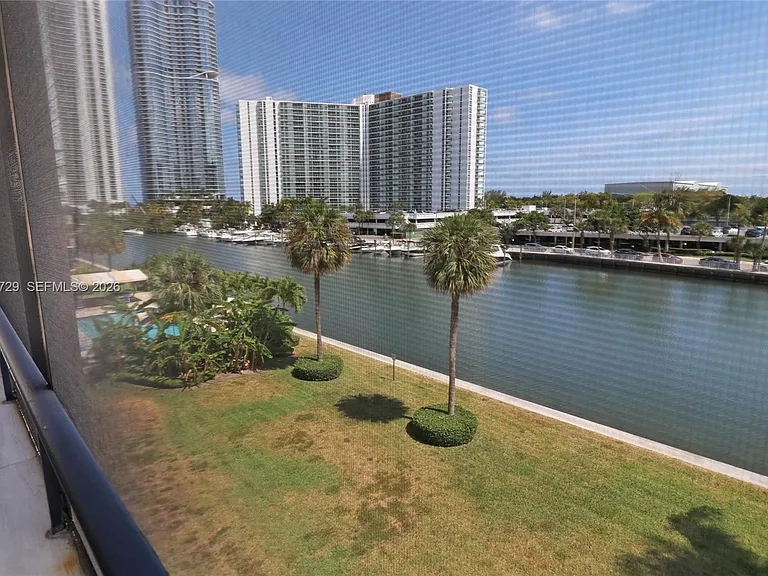 220 N Kings Point Dr #415 — Photo 24