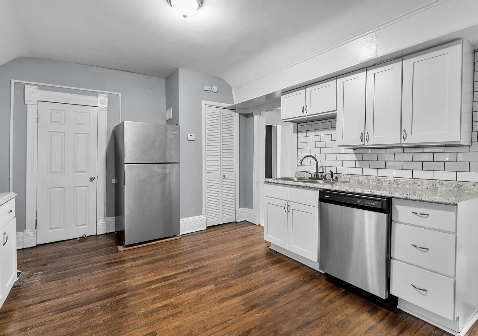 4132 Locust St - 2 — Photo 3