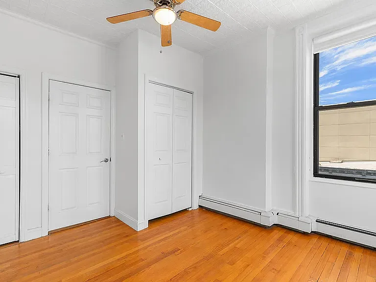 422 Madison St #4R7 — Photo 7