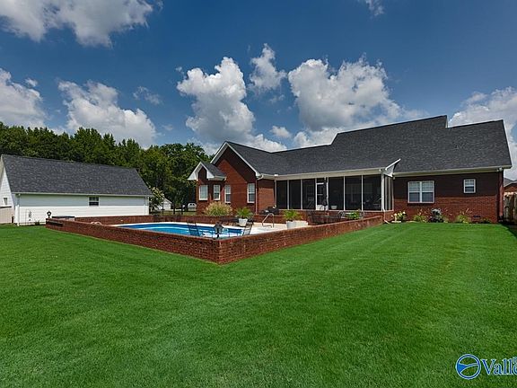 2nd image of 104 Lev Dr