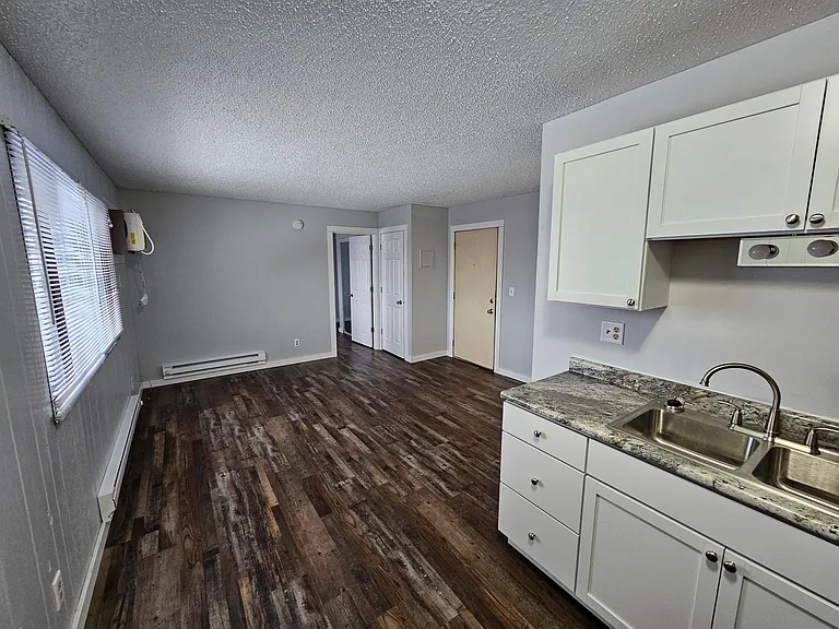 514 10th St N #2 — Photo 5