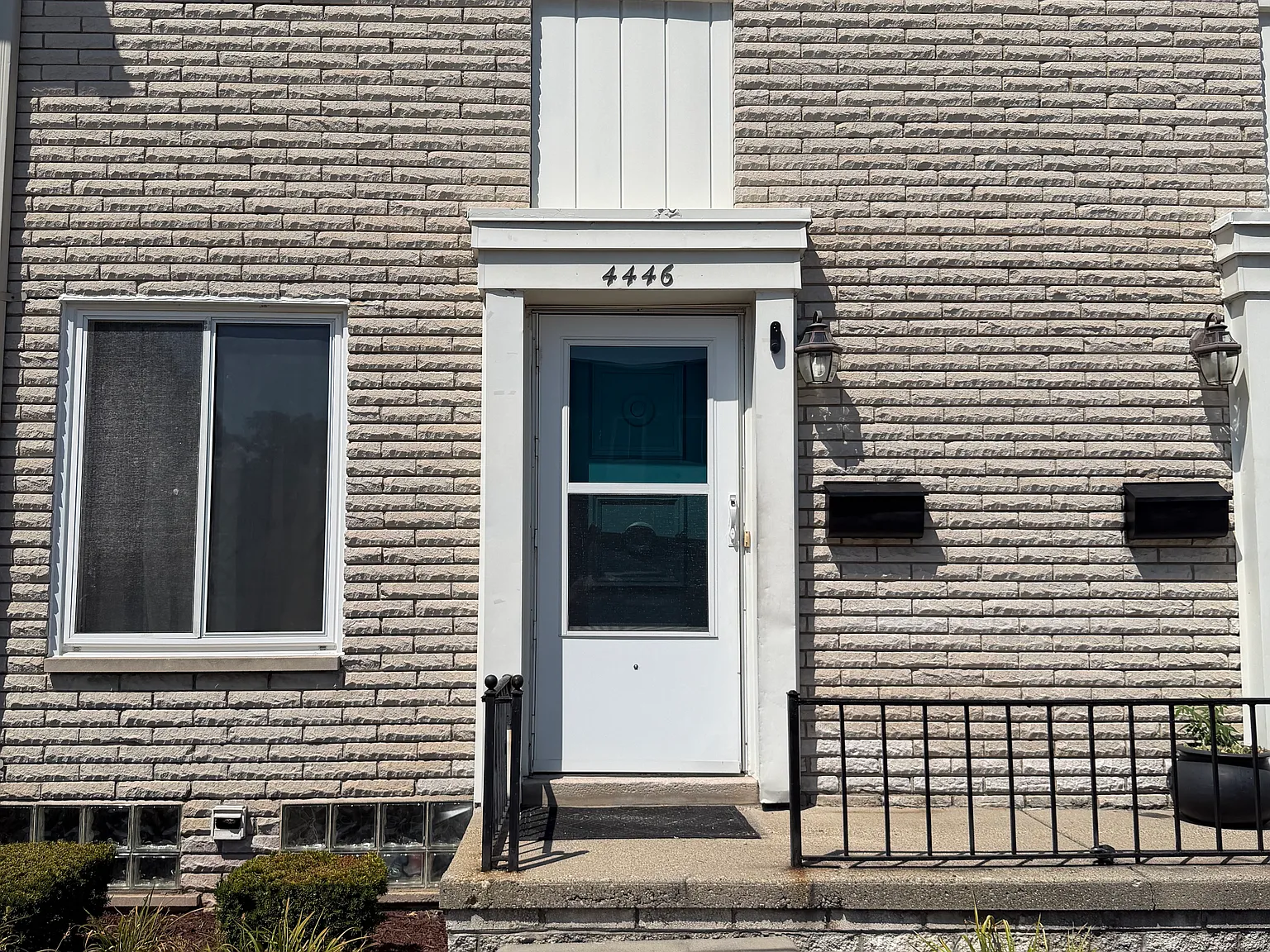 2 bed, 1157 sqft, $1,800 — Photo 1