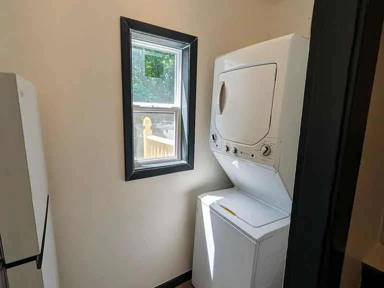 Unit Photo