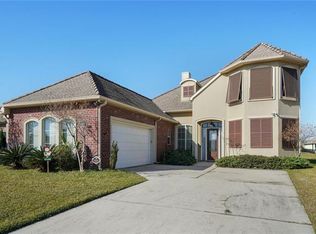 613 Lakeshore Village Dr, Slidell, LA 70461