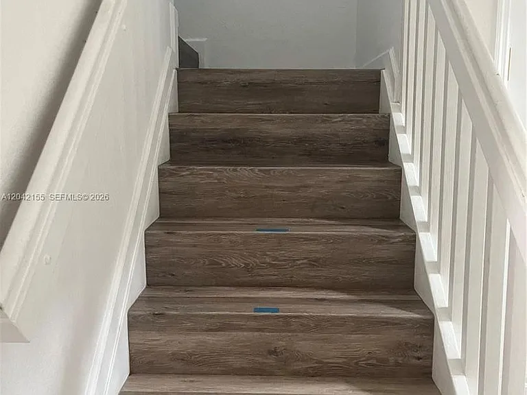 5347 SW 40th Ave — Photo 15