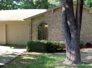 209 Glenhaven Dr, Azle, TX 76020