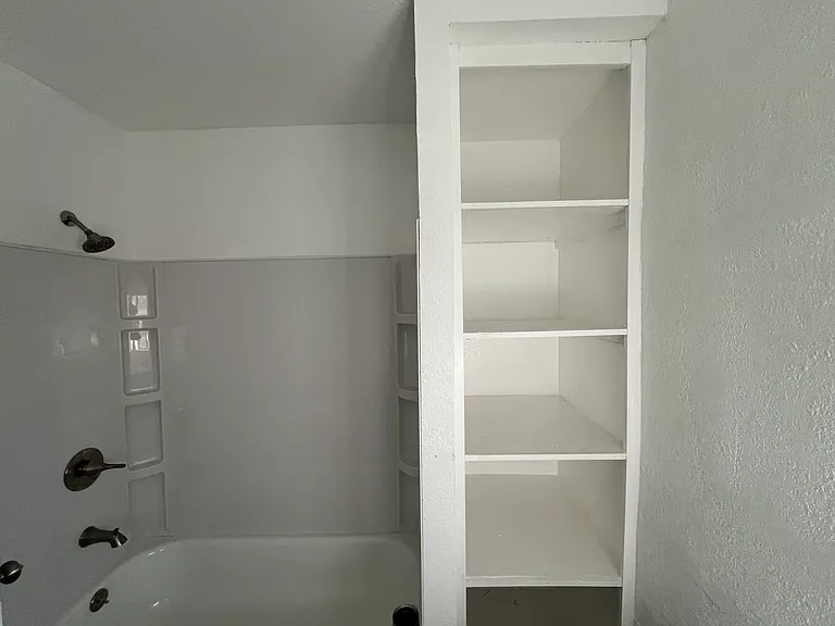1310 Los Robles Blvd #B — Photo 15
