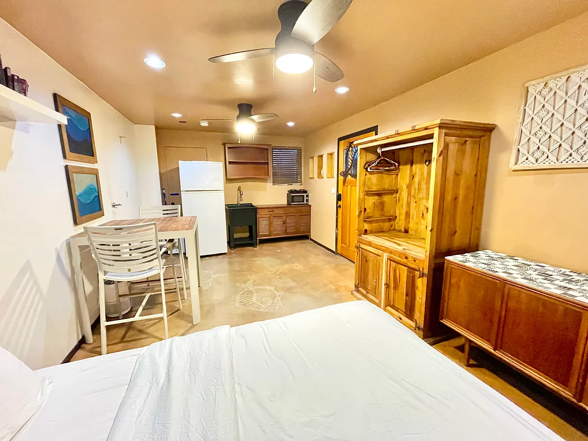 Building Photo - 4990 Long Branch Ave #2