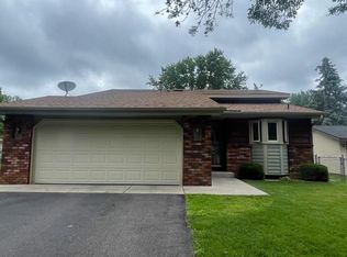 957 104th Ave NW, Coon Rapids, MN 55433