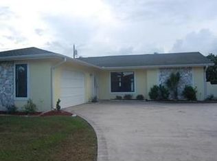2279 SE Haddon St, Port Saint Lucie, FL 34984