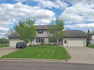 809-811 Monique Ln, Marshfield, WI 54449