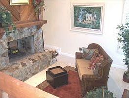 Living room w fireplace