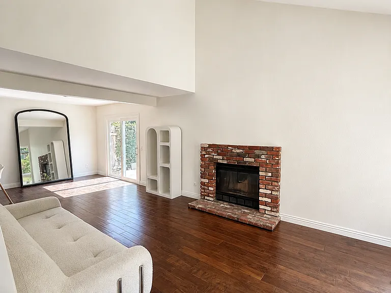Living Room / Dining Room