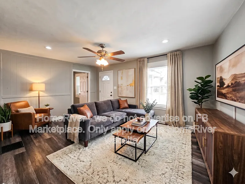 3 bed, 1.0 bath, 1305 sqft, $1,495 — Photo 2