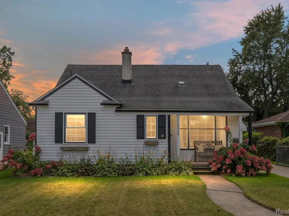 1339 Princeton Rd, Berkley, MI 48072