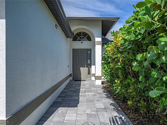5th image of 2115 SW 49th Ter