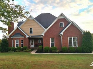 3697 Trousdale Ln, Columbia, TN 38401